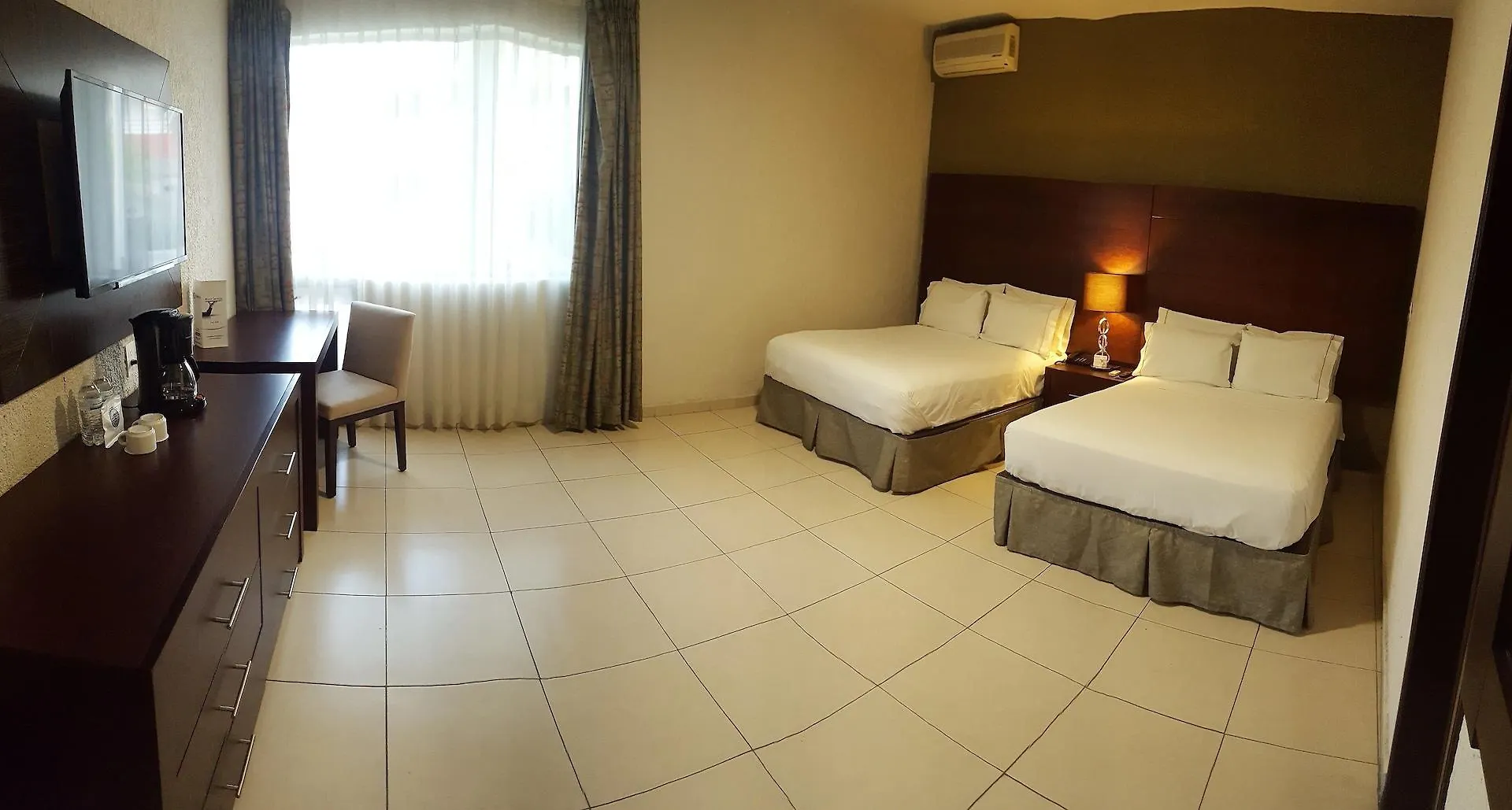 Hotel Estancia Business Class Zapopan 4*,